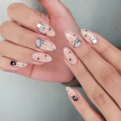 Nail Spa - НОВОГОДНИЙ МАНИКЮР: САМЫЙ НЕОБЫЧНЫЙ И... | Facebook