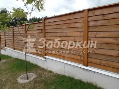 Деревянный забор елочка, цены на установку под ключ в Краснодаре
