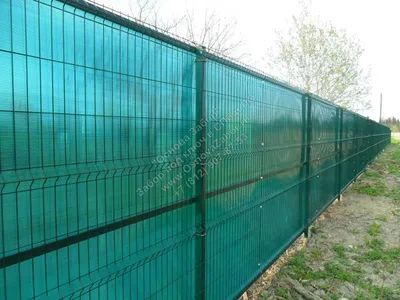 Забор сетка гиттер с поликарбонатом ‣ OsnovaZabor.ru