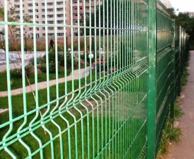 Коричневый забор из сетки gitter для парка - Компания «ПрофСтройЗабор»