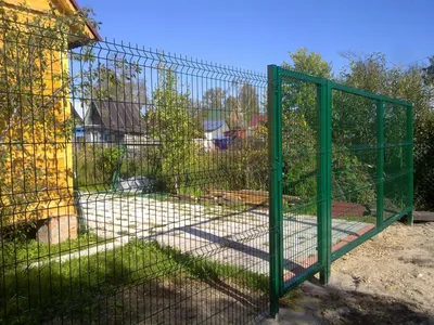 Забор из фасадной сетки фото фото