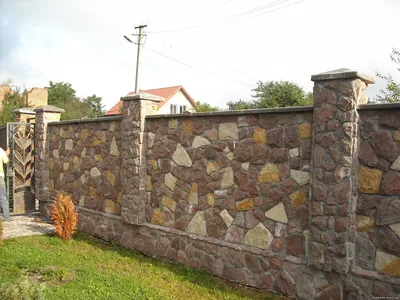 Бетонный забор Скала имитация натурального камня, цена в Минске от компании  ТанДем-Крас