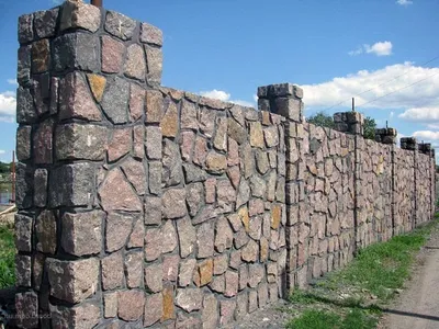 Забор из камня под ключ в Москве | Град