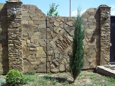 Каменный забор, цена в Хотьково - купить забор из камня для дачи или дома