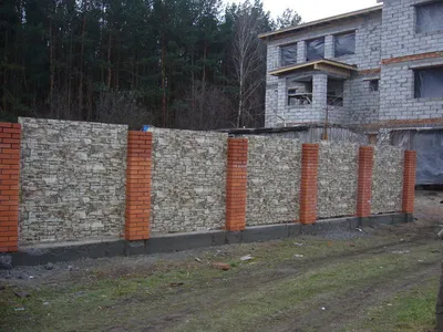 Камень стеновой (Профнастил С8 под камень для забора и стен), цена в  Новосибирске от компании Сайдинг Плюс