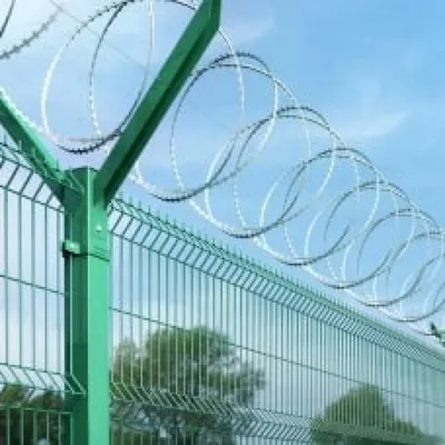 Забор из сетки 3д с колючей проволокой - Заборы и Ворота