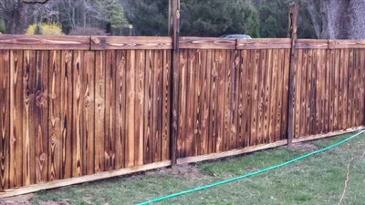 деревянный забор из горизонтальных досок | Деревянный забор, Дизайн ограды,  Садовые ограждения