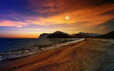 Красивый закат на Чёрном море :: Владимир Ростовский – Социальная сеть  ФотоКто