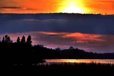 Закат на озере — Станислав Напалкин на TenChat.ru