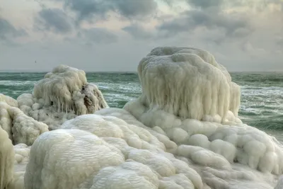 В Болгарии впервые с 1954 года замерзло Черное море (видео) | УНИАН