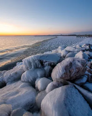 Черное море замерзло. ФОТО