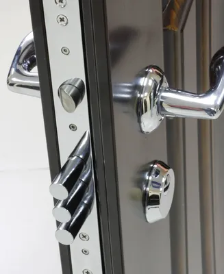Технические характеристики входных металлических дверей