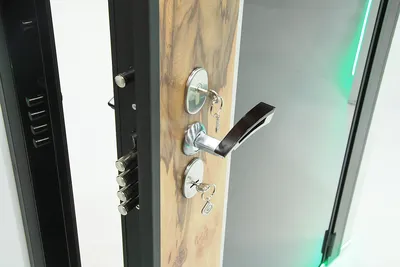 Как выбрать качественный дверной замок для металлопластиковой двери? —  Окна.ua