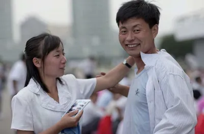Все красивые и счастливые: Репортаж из Северной Кореи — Bird In Flight