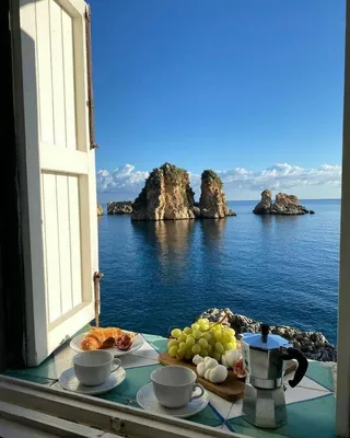 Завтрак у моря фото фото