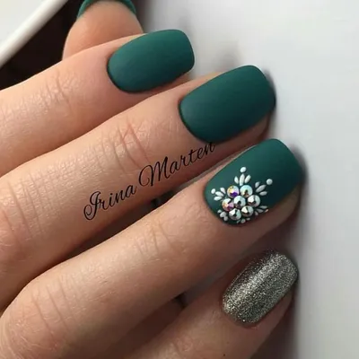 70+ матовый зеленый маникюр | Green nail designs, Green nails, Short nail  designs