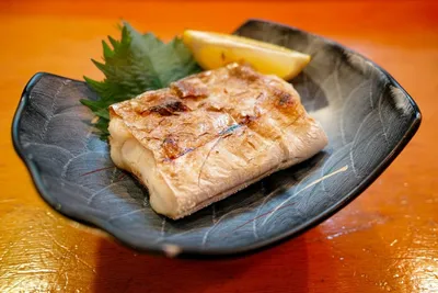 готовый рецепт. жареная рыба кальмаров и сардин Стоковое Фото - изображение  насчитывающей рецепт, кальмар: 221574624