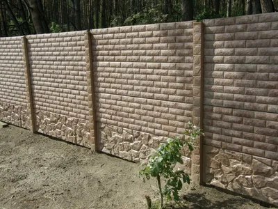 Забор из бетонных панелей, низкие цены на бетонный забор в секциях в Москве  - Good Zabor