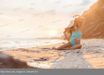 Фото на фоне моря в платье | Пляжная фотография, Пляжные фотографии позы,  Летняя фотография