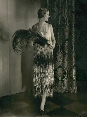 Стиль Чикаго 30-х годов XX века: модные женские образы того времени -  YouTube