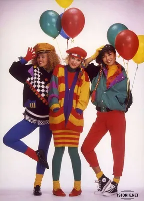 Лихая жизнь 90-х в фотографиях: как одевались девочки. И смех, и грех!