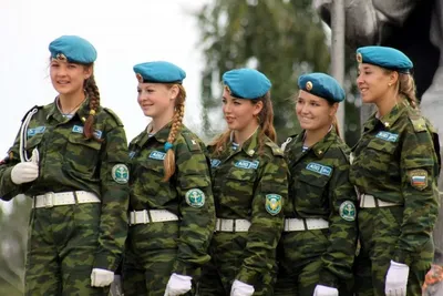 Дамы в строю: женская военная форма разных стран мира » Военные материалы