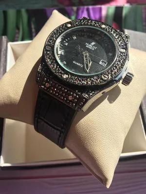 Часы Hublot 581.NX.1171.RX.1704 - купить женские наручные часы в  интернет-магазине Bestwatch.ru. Цена, фото, характеристики. - с доставкой  по России.