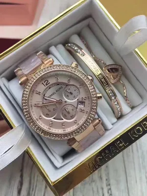 👑 Классные Michael Kors 🇺🇸 Красивые женские часы. ⌚️Шикарный корпус 38мм  золотого цвета украшен камнями Сваровски ,стальной удобный… | Instagram
