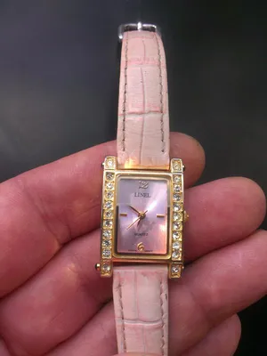 Часы женские со стразами на металлическом браслете – купить за 2 690 ₽ |  LiveWishes