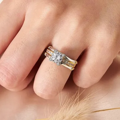 Уникальные обручальные кольца с бриллиантами | Уникальные обручальные кольца,  Обручальные кольца, Женские обручальные кольца