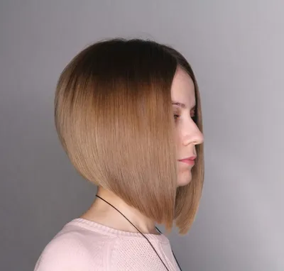 Трендовые стрижки на короткие волосы для женщин за 50: омолаживают и держат  форму — Разное