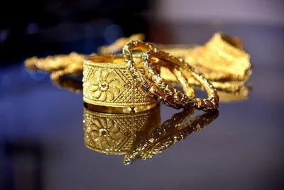 Женские золотые браслеты на ногу — купить женский браслет на ногу из золота  в интернет-магазине Adamas.ru