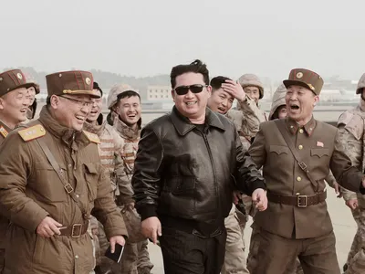 Почему в Северной Корее своим правителям поклоняются, как богам - KP.RU