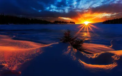 Цветной зимний закат стоковое фото. изображение насчитывающей закат -  162236664