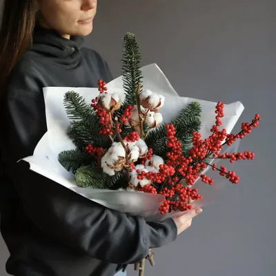 Зимний букет с белыми розами и гортензией купить в Киеве: цена, заказ,  доставка | Магазин «Камелия»