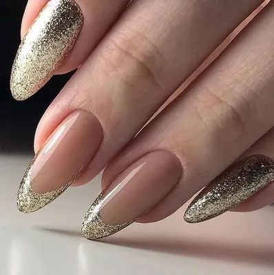 Pin by Zeynep on Details | Gold nail designs, Golden nail art, Trendy nails