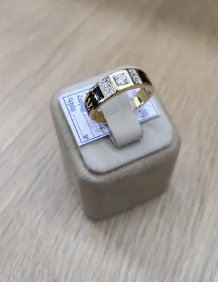 Золотое кольцо с ониксом БРЕНДЫ ИТАЛИИ 10029-K5P-01: жёлтое золото 585  пробы, оникс — купить в интернет-магазине SUNLIGHT, фото, артикул 79974