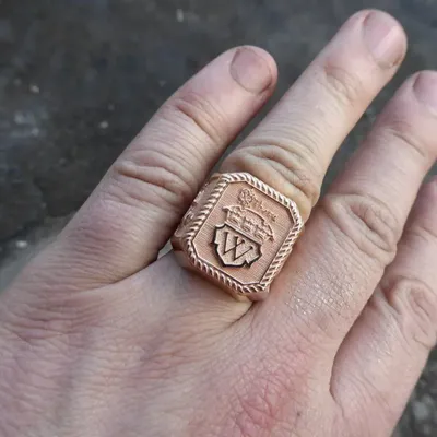 Мужское золотое кольцо с бриллиантами 0,345 карата