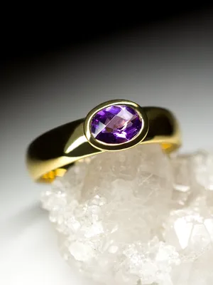 Золотое кольцо Sokolov 715531 с аметистом купить в интернет-магазине Остров  Сокровищ