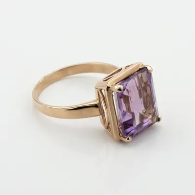 Золотое кольцо с аметистом «Галка» | Восемь | Интернет магазин дизайнерских  украшений из серебра, золота и натуральных камней