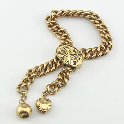 Дутый браслет с подвесками и камнями из золота 56 пробы 19 века купить в  Москве