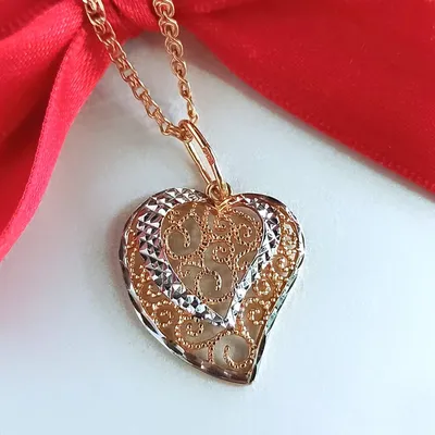 Купить золотой кулон-сердце буква м в комбинированном цвете с бриллиантами  000097410 ✴️в Zlato.ua