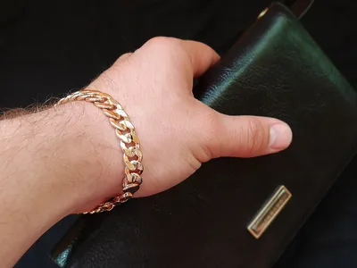 Золотой браслет мужской фирменный с пружинным замком на заказ на заказ или  купить в интернет магазине в Москве, заказать в ювелирной мастерской