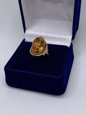 Изящное кольцо из золота и янтаря с инклюзами «Клио» в интернет-магазине  янтаря