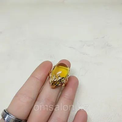 Кольца :: Кольца из золота :: Янтарь :: Золотое кольцо с вставкой из  натурального янтаря «Годжи» б/р