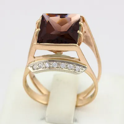 Волшебное золотое кольцо с раухтопазом 7.52ct – купить по цене 142 500 ₽ с  доставкой в интернет-магазине Mister Diamond