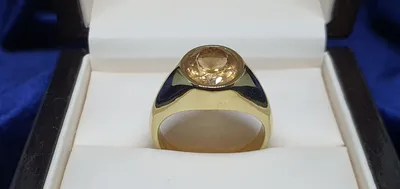 Кольцо с цитрином и 10 фианитами из жёлтого золота арт  095801_01_03_005_0849 купить в Москве, цена NEWGOLD 780.705