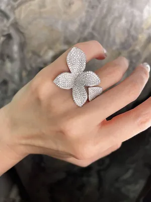 Кольцо цветок из бриллиантов — ручная работа | PachoGold