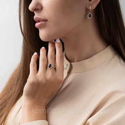 Золотые серьги c гранатом | Goldsmith.store Серьги