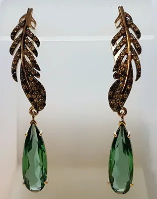 Золотые серьги SOKOLOV с ситаллом цвета Турмалин и фианитом 725835: Золото  585° пробы — купить в ювелирном интернет-магазине Diamant